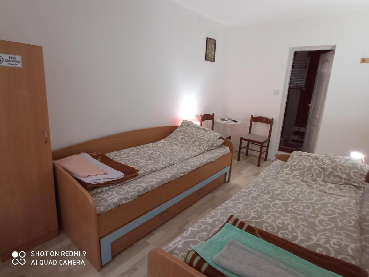 Guest House Vila Banjica Pirot Eksteriør billede