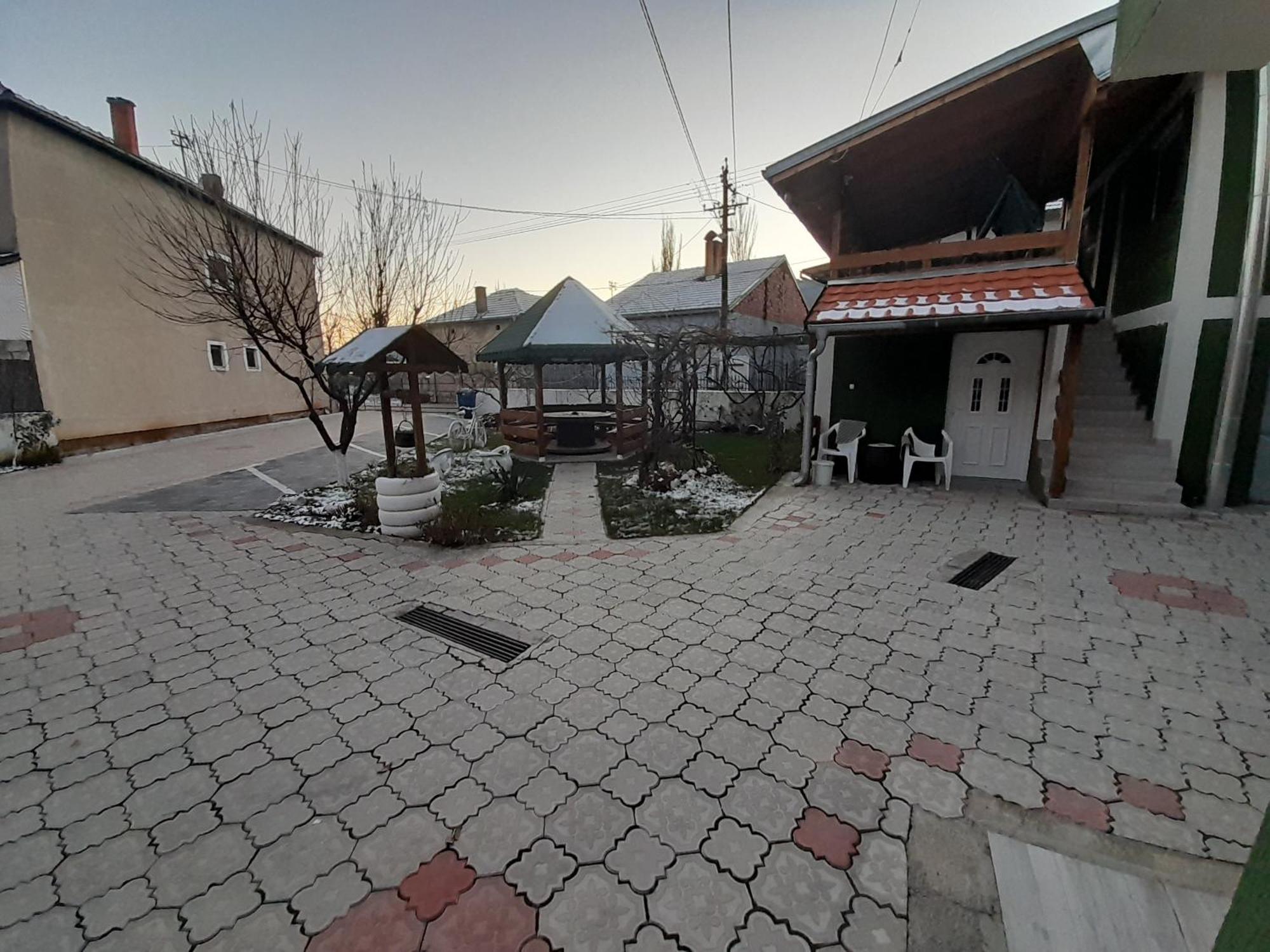 Guest House Vila Banjica Pirot Eksteriør billede